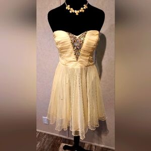 Trixxi Yellow Strapless Ruched Mini Dress
